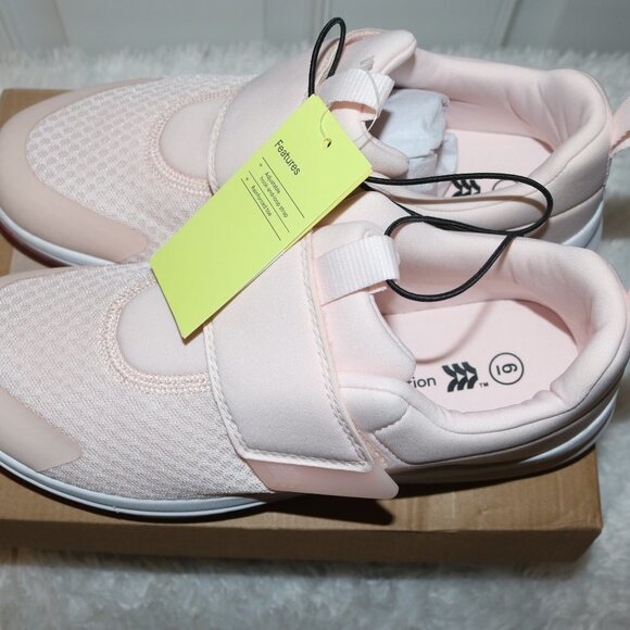 All in motion kids girls youth new sneakers size 6 these are new with tags - Picture 4 of 6